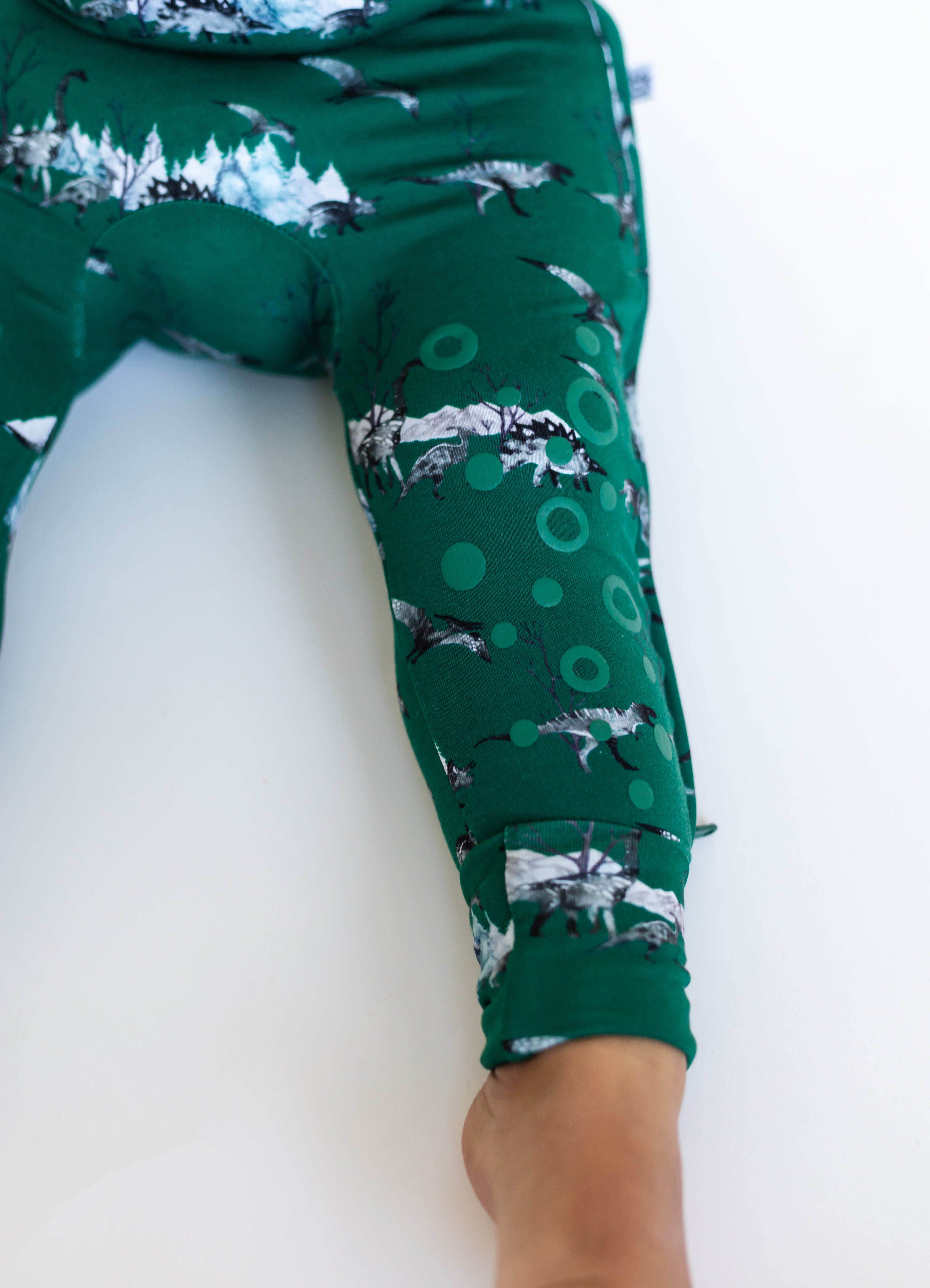 Knee-Grip Convertible Footies