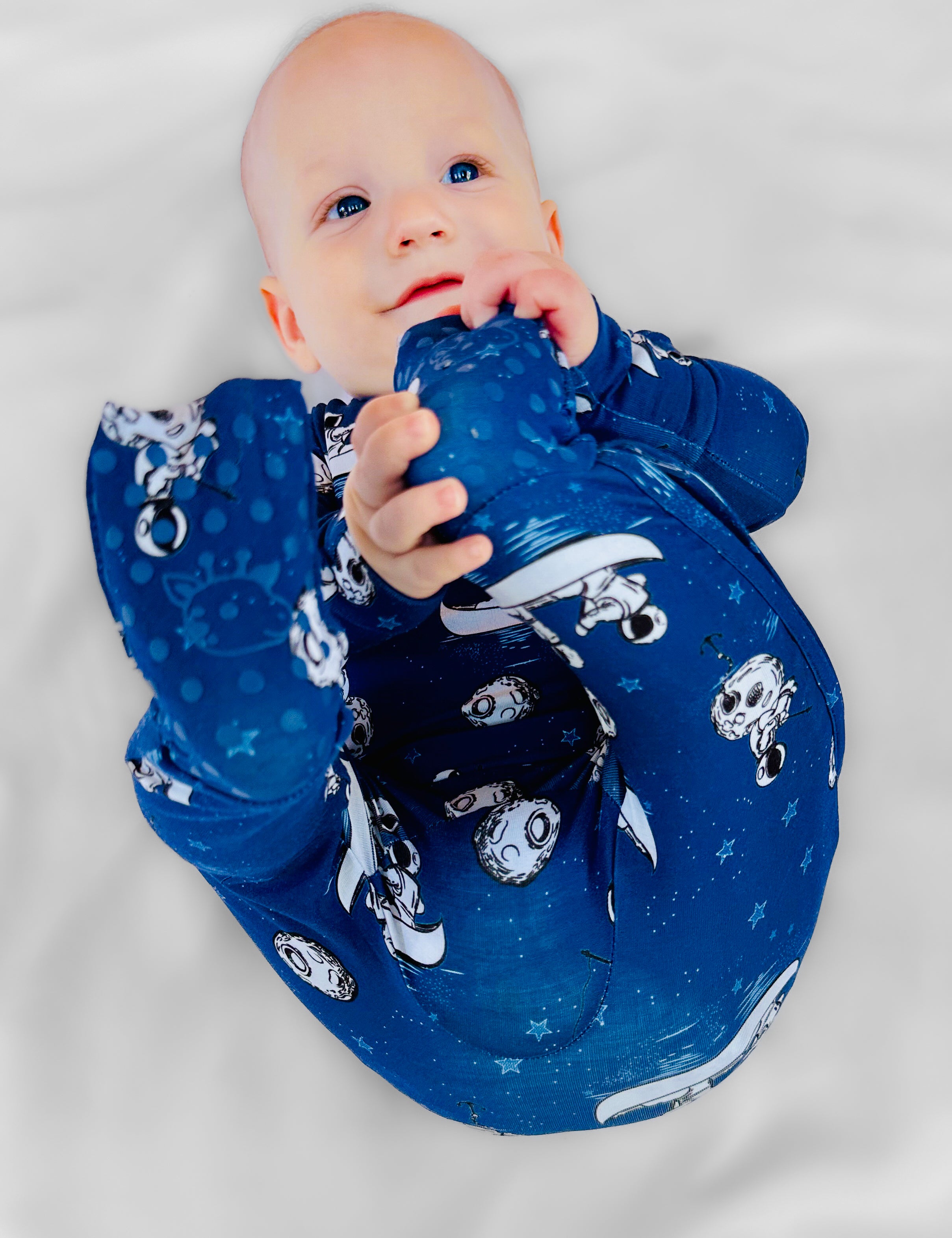 blue-infant-bamboo-zippies-soft-newborn-baby