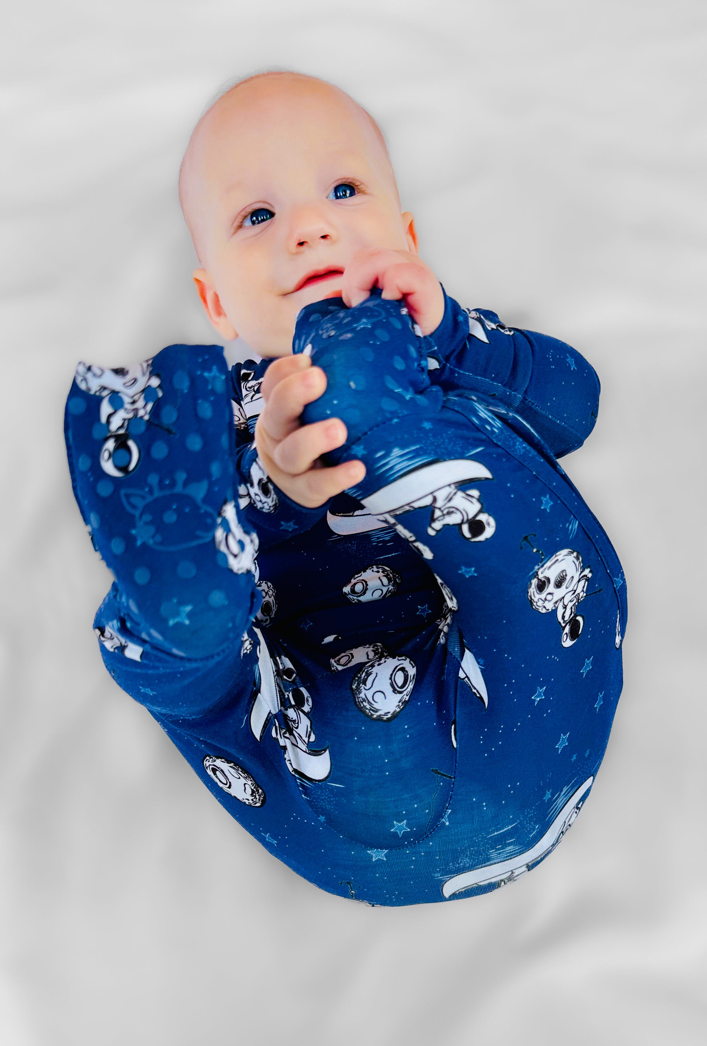 blue-infant-bamboo-zippies-soft-newborn-baby