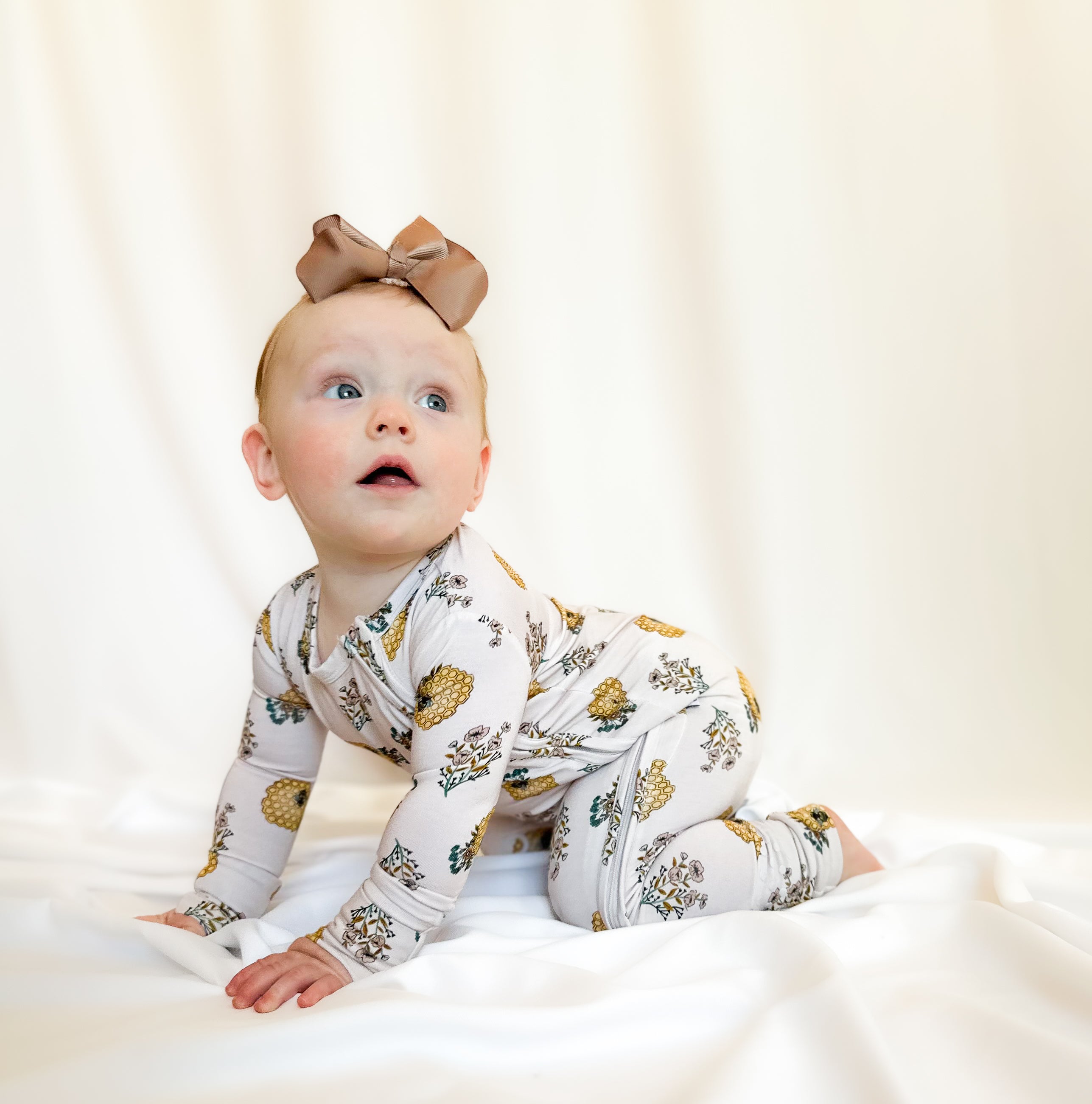 bamboo-footie-newborn-baby-zippie-pajamas